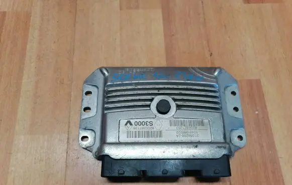 Renault Scenic II - Grand scenic II Engine control unit/module 8200321263 8200387138 215842882A