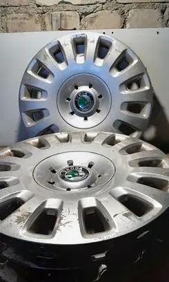 Skoda Superb B6 (3T) R16 wheel hub/cap/trim 3UO601147C