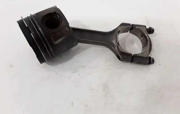 Opel Insignia A Piston with connecting rod