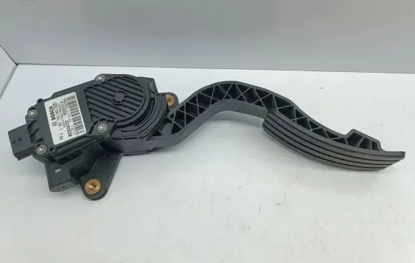 Renault Laguna III Accelerator throttle pedal 180050001R 0280755085