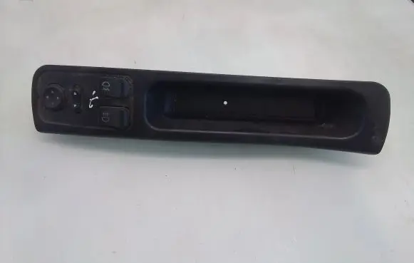 Wing mirror switch