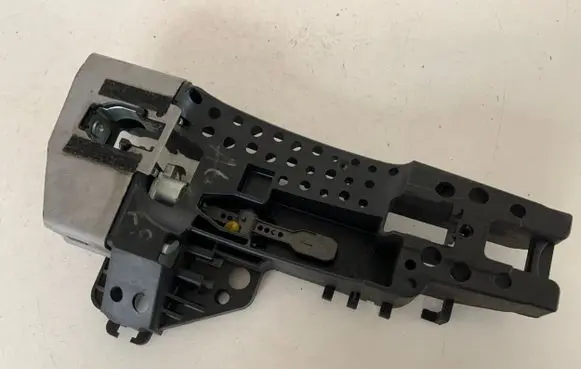 Front door exterior handle/bracket