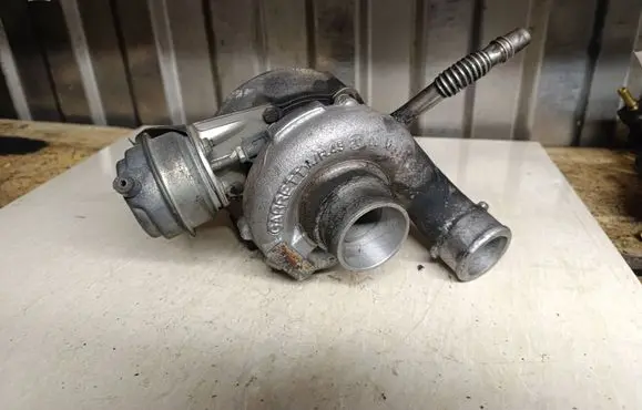 Audi A6 S6 C5 4B Turbo 059145701S