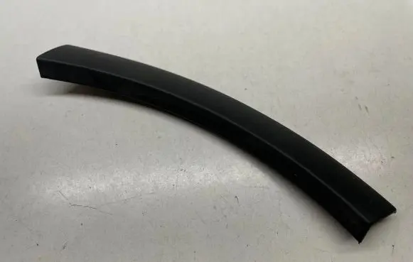 Ford Kuga I Front arch trim 8V4117B812A