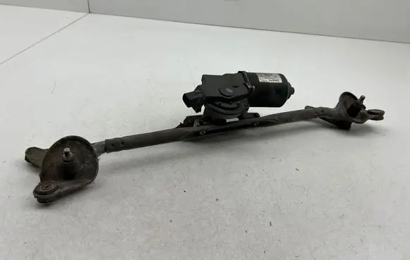 Front wiper linkage and motor