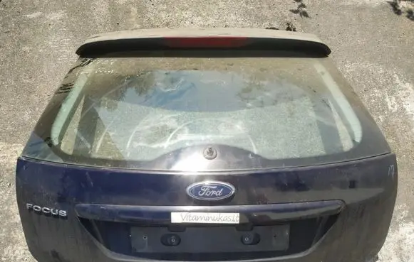 Ford Focus Tailgate/trunk/boot lid melynas