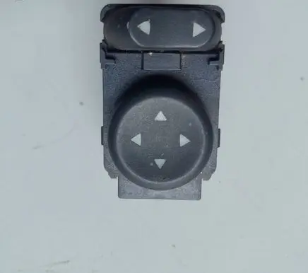 Alfa Romeo 156 Wing mirror switch A223