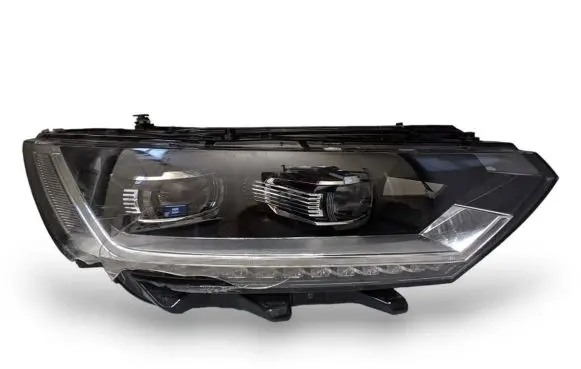 Volkswagen PASSAT B8 Headlight/headlamp 3G1941082F 90136119