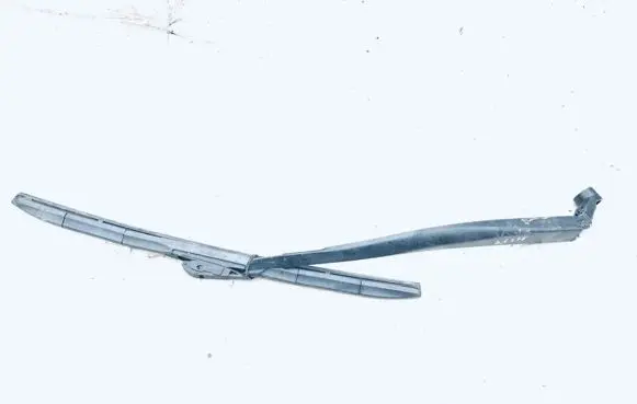 Lexus IS 220D-250-350 Front wiper blade arm