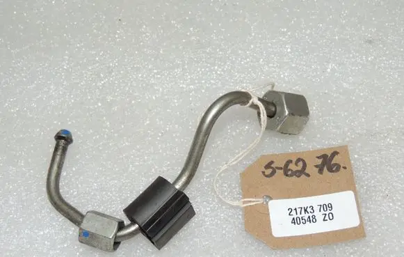 Suzuki SX4 S-Cross Fuel injector supply line/pipe 1574379J80