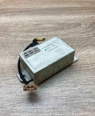 Audi A4 S4 B5 8D Immobilizer control unit/module 4A0953234 WITHPLUG