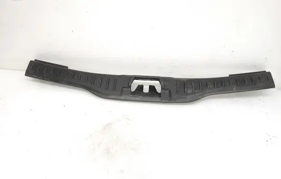 Ford Focus Trunk/boot sill cover protection BM51N40352A