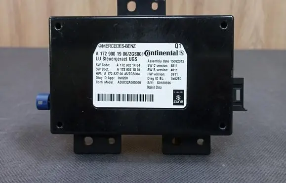 Mercedes-Benz E A207 Bluetooth control unit module 1729001906 A1729001906 ADUCI2A005000