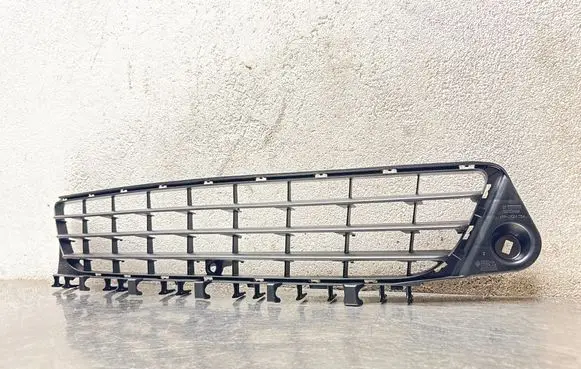 Opel Vectra C Front bumper lower grill 13100588