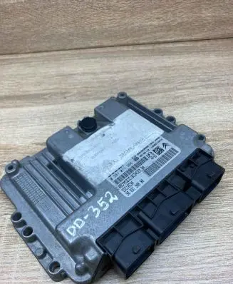 Citroen C4 I Engine control unit/module ECU 9663190880 281011966