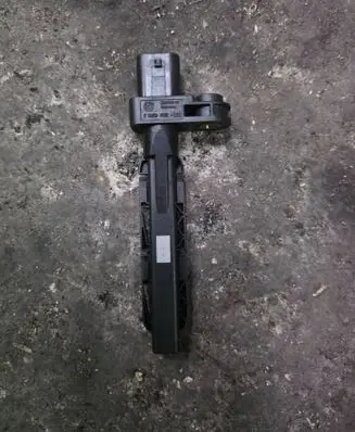 BMW 5 F10 F11 Crankshaft position sensor 780678203