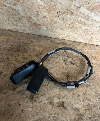 KIA Sorento Rear seat cable / handle 
