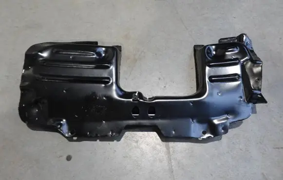 Volkswagen New Beetle Dashboard cross member/frame bar 1J1880499C