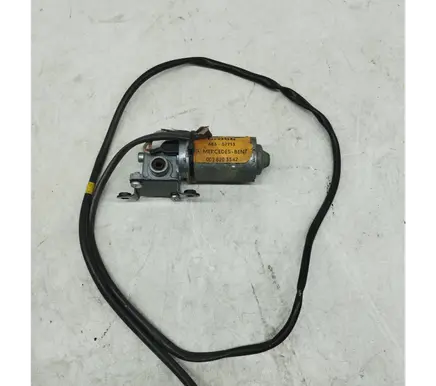 Mercedes-Benz 380 560SEC C126 Seat adjustment motor 0028203342 A0028203342 683-57713