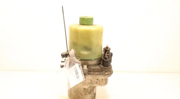 Seat Ibiza IV (6J,6P) Power steering pump
