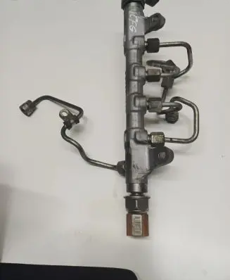 Volvo V60 Fuel main line pipe R03L125C 03L130089 CFG