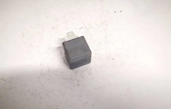 Jeep Compass Other relay 04671886aa