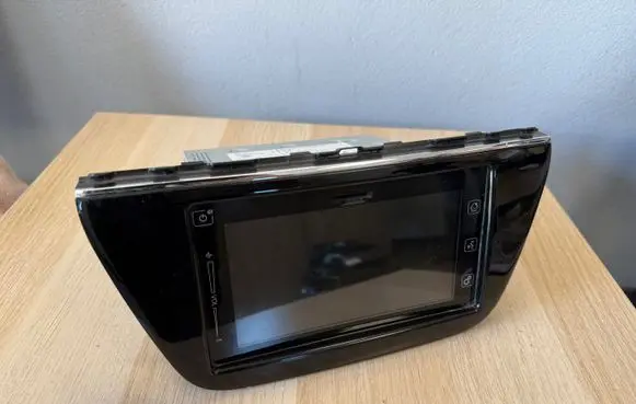Suzuki SX4 S-Cross Radio/CD/DVD/GPS head unit 3992062MA6