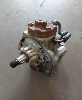 Toyota Avensis T250 Fuel injection high pressure pump 221000G010 HU2940000060