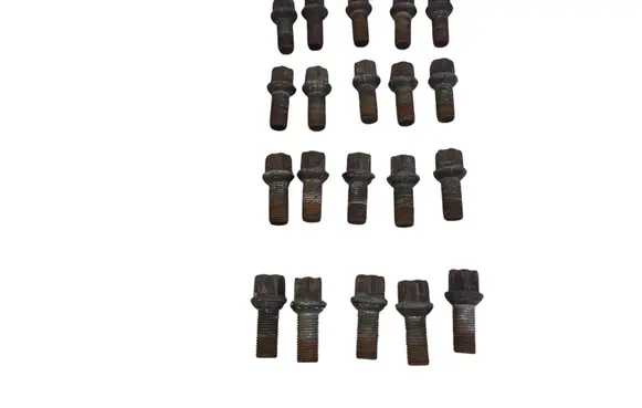 Nuts/bolts