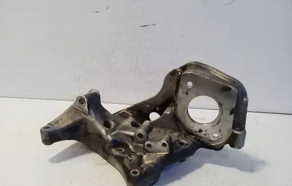 Volvo XC60 Generator/alternator bracket 31480996