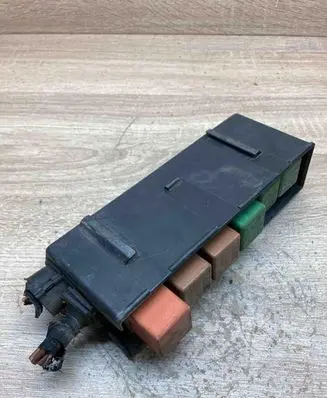 Opel Vectra B Fuse box set 90504296
