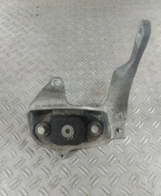 Mercedes-Benz EQV 447 Gearbox mounting bracket A4472420001