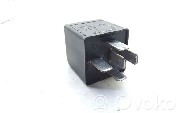 Ford Mondeo Mk III Other relay F0AB14B192AA