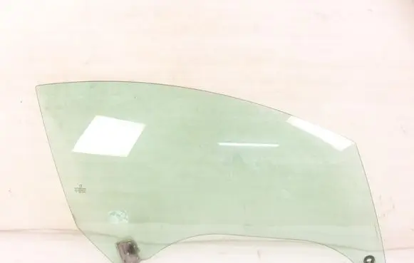 Peugeot 308 Front door window glass four-door 
