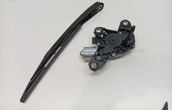 Renault Twingo III Rear window wiper motor 287102049R 8200902002