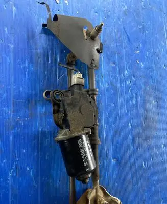 Toyota Yaris Front wiper linkage and motor 8511052010 1592003940