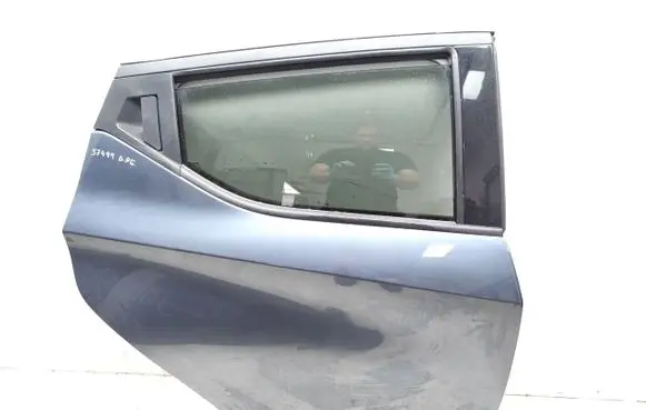 Nissan Micra K14 Rear door
