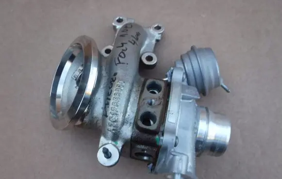 Ford Focus Turbo H6BG6K682AC
