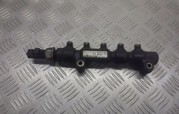 Ford C-MAX I Fuel main line pipe 9654592680