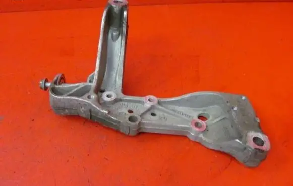 Volkswagen Golf VI Front lower control arm/wishbone 1K0199296E