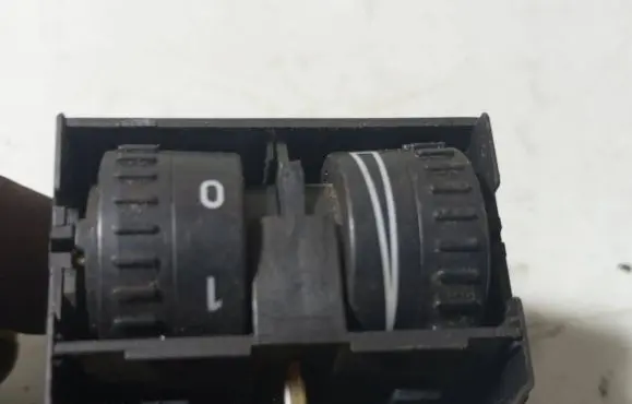 Volkswagen Caddy Headlight level height control switch 2K0941333A
