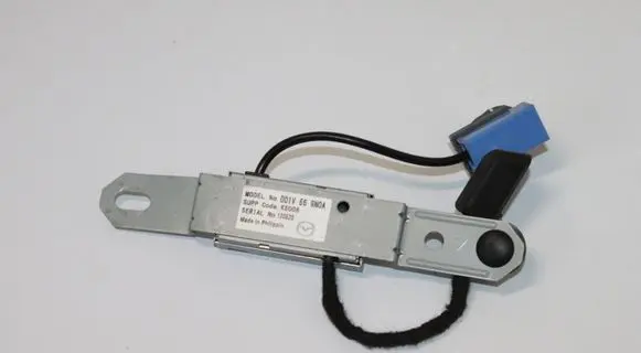Mazda 3 III Aerial antenna amplifier DD1V669N0A