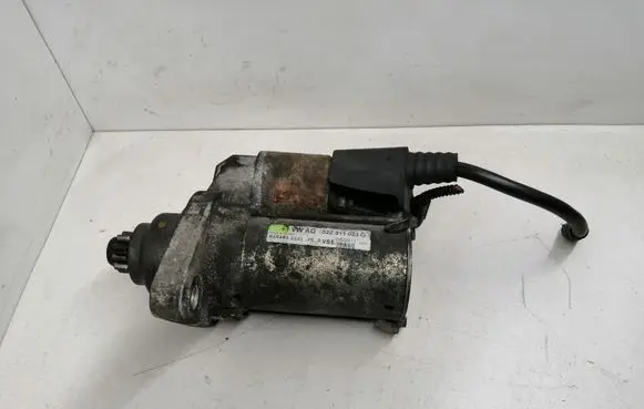 Volkswagen PASSAT B6 Starter motor 02Z911023 0105092121 D6GS11