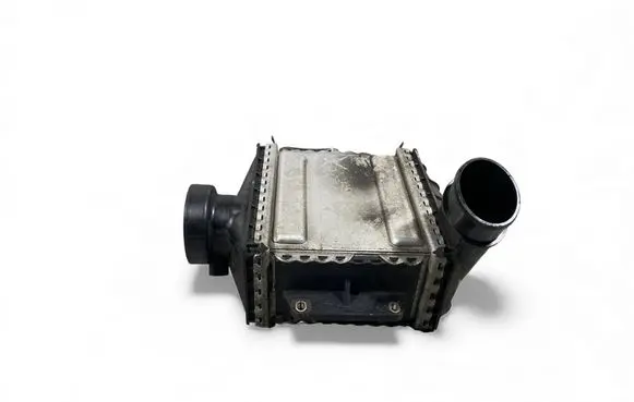 Mercedes-Benz E W213 Intercooler radiator A6510900314