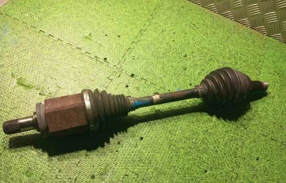 BMW X5M E70 Front driveshaft 7545125