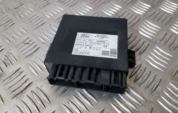 Ford Focus Comfort/convenience module 98AG15K600DE 5WK48823 5WK47230Z