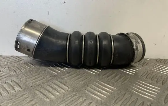 BMW 1 E81 E87 Intercooler hose/pipe 7797480 779748002