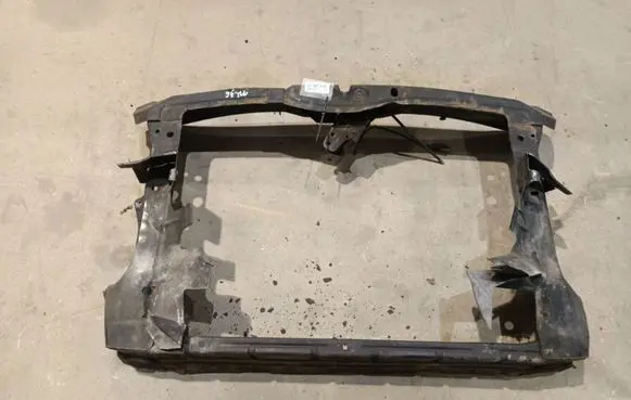 Skoda Octavia Mk2 (1Z) Radiator support slam panel 