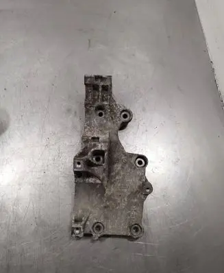 Volkswagen Touran I Engine mounting bracket 03g903143A