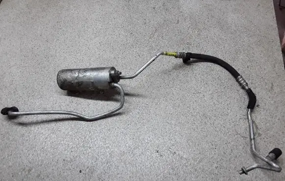 Cadillac BLS Air conditioning (A/C) air dryer 879744Z